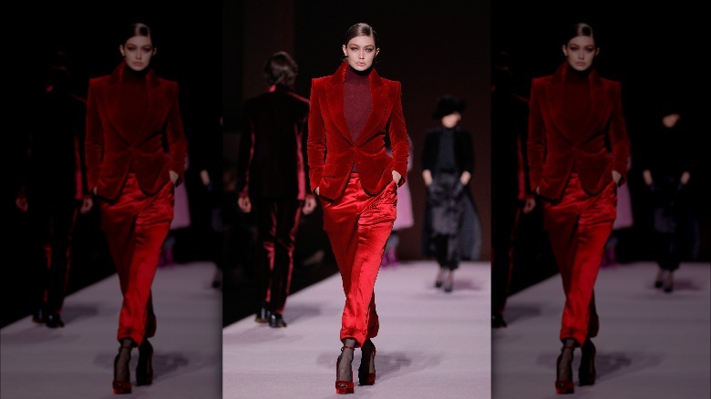 Gigi Hadid in Tom Ford red suit